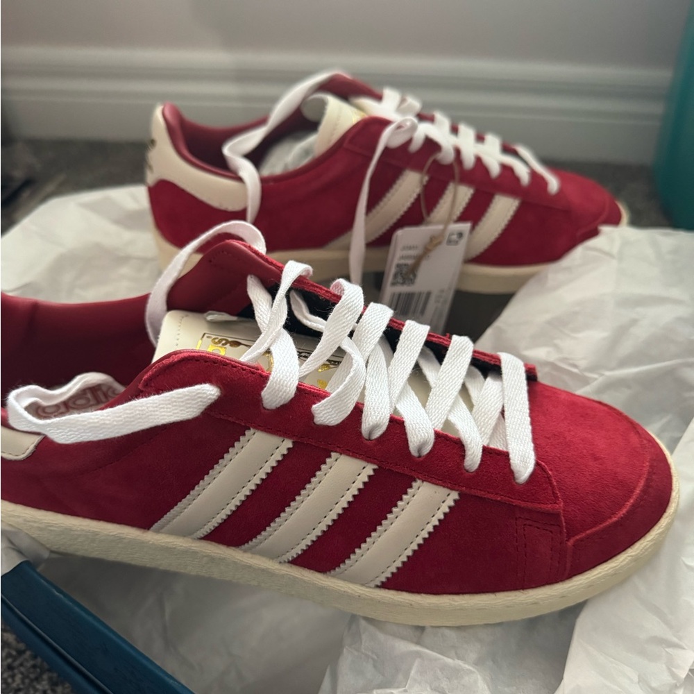 Brand NIB Adidas Jabbar Lo